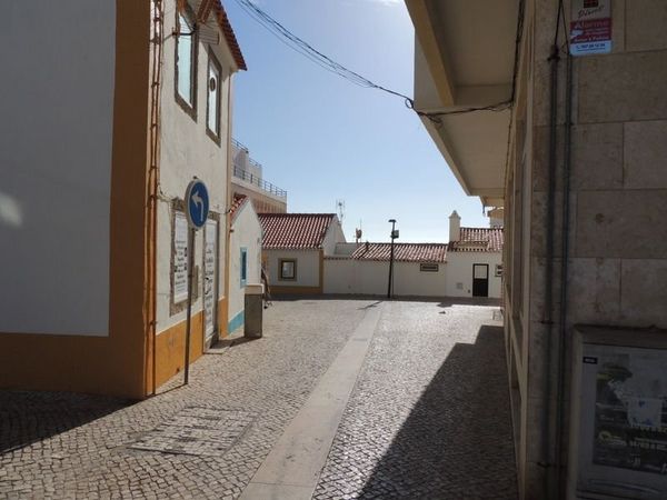 ポルトガル・リスボン「2017年 リスボン」の写真：旅人がいない町が好きで、こんな光景も楽し...