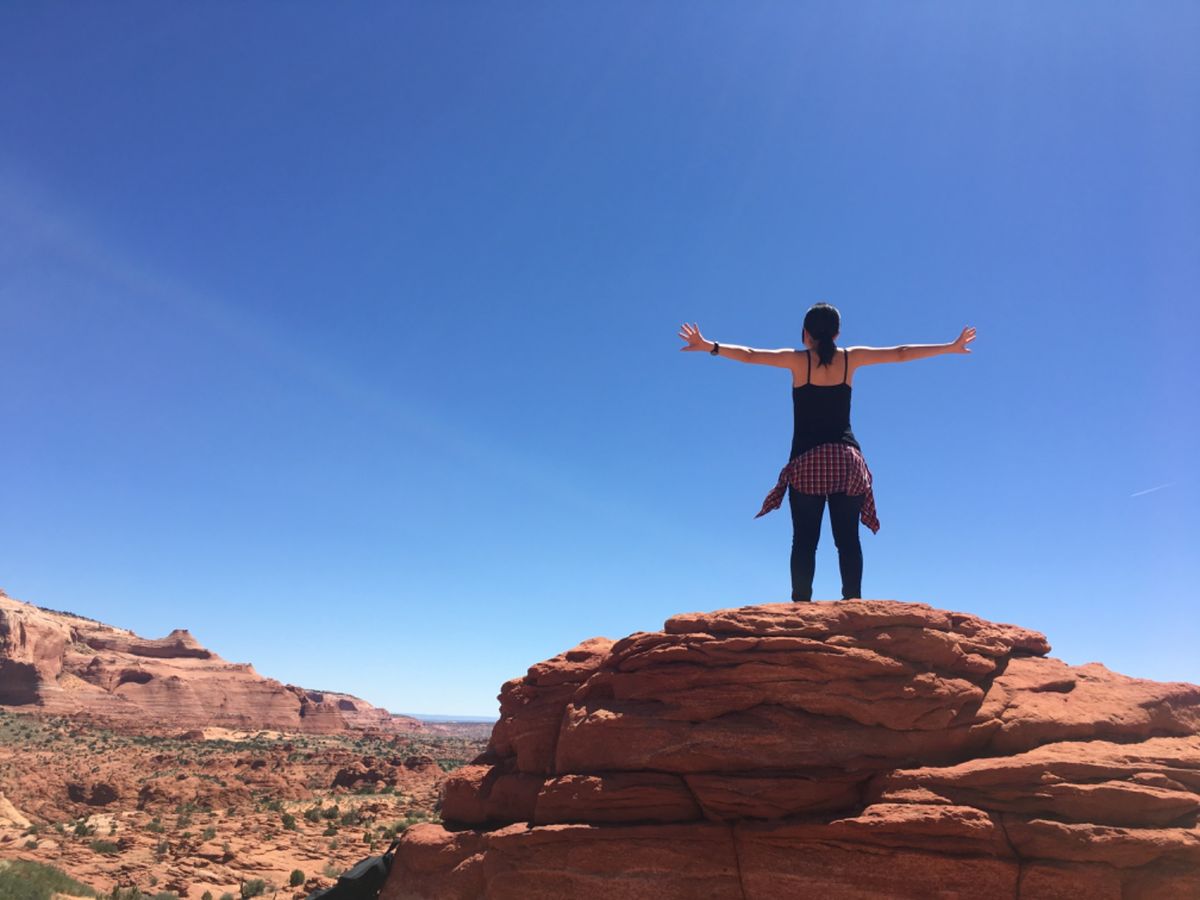 1日に入場が許されるのはたった20人...。
その枠をかけて世界中から旅人...