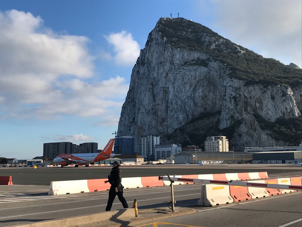 スペイン🇪🇸南部にあるイギリス領ジブラルタル🇬🇮