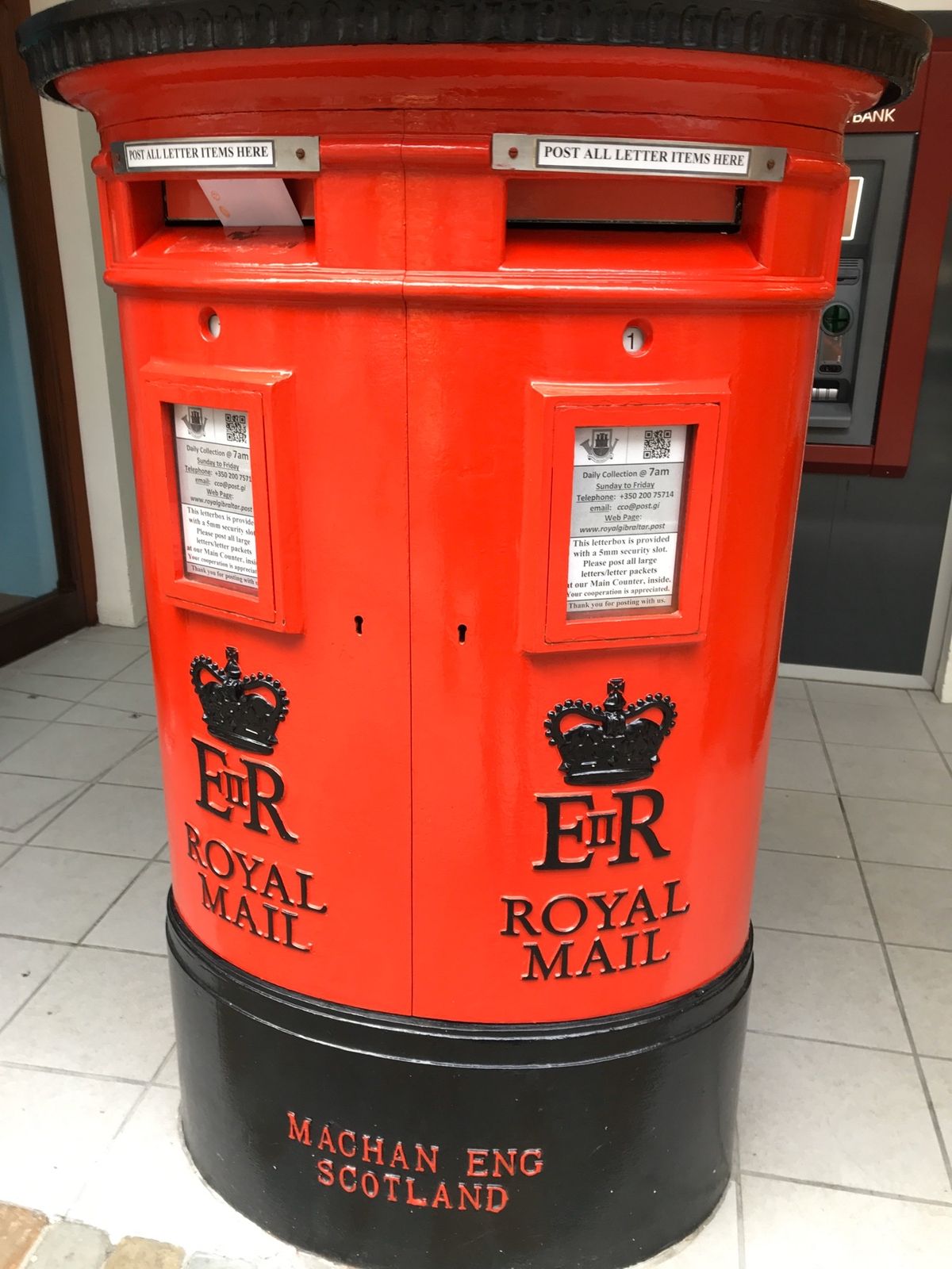 スペイン🇪🇸南部にあるイギリス領ジブラルタル🇬🇮