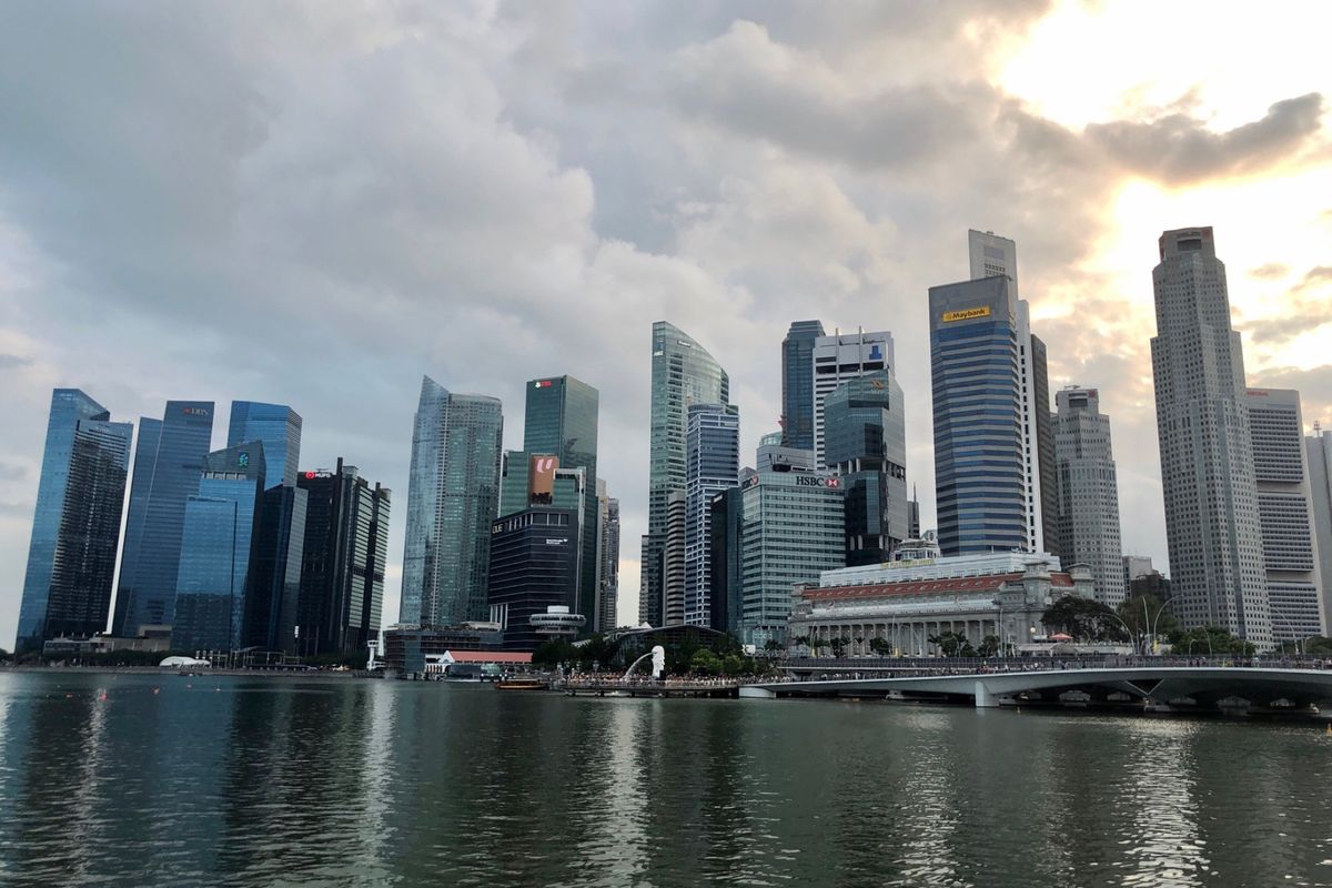 お決まりの観光スポット、マリーナベイエリアへ。