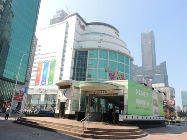 台湾・台南「2019年 高雄・台南」の写真：高雄捷運三多商圈站 