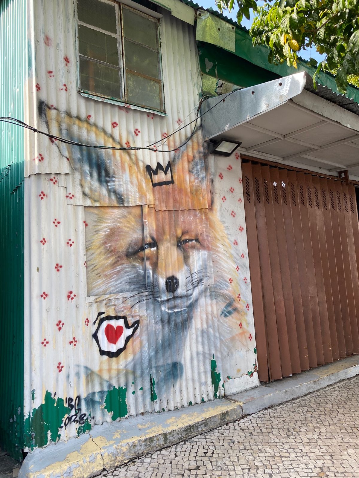 聖フランシスコ・ザビエル教会へ
街の至る所にアートがあって、それを見ると、...