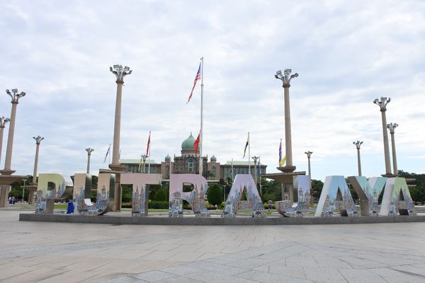 マレーシア・マラッカ「マレーシア縦断ツアー」の写真：7日の深夜に日本を出て、8日早朝マレーシ...