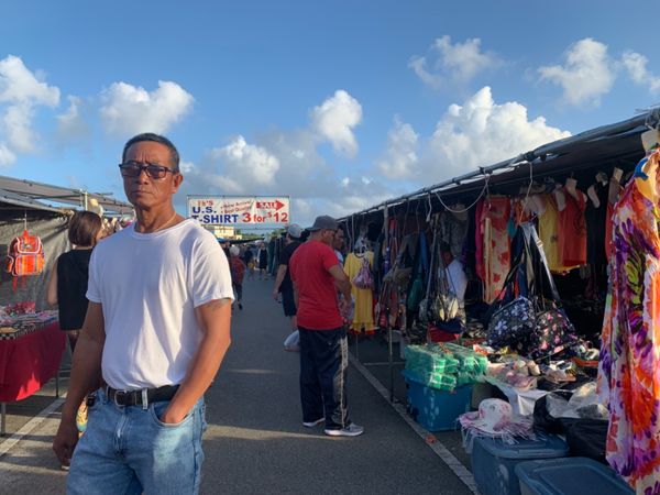 グアム・グアム「グアム1」の写真：朝市に行った
街中のビーチがきれいで驚いた