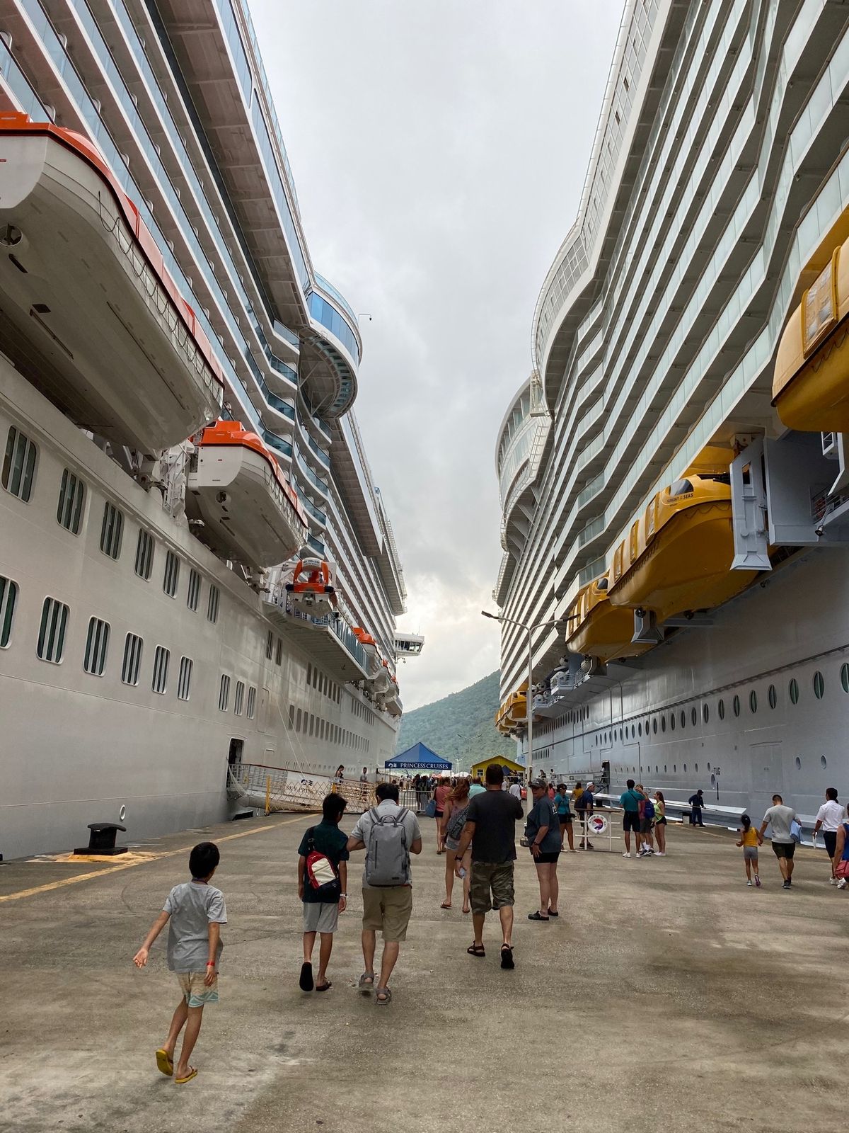 アメリカでのメインはカリブ海クルーズ🛳
プール、スケート、サーフィン、ロッ...