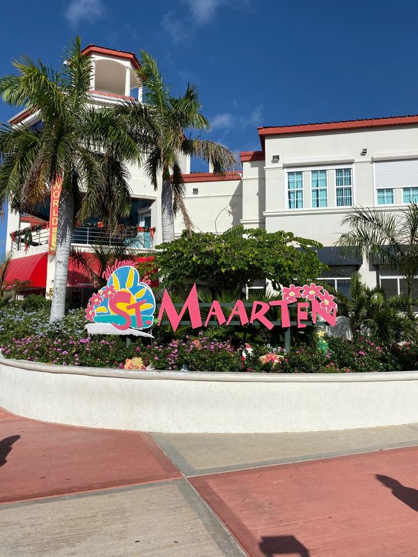 アメリカ(米国)・オーランド「アメリカ」の写真：マホビーチで頭上を飛んでく飛行機見てテン...