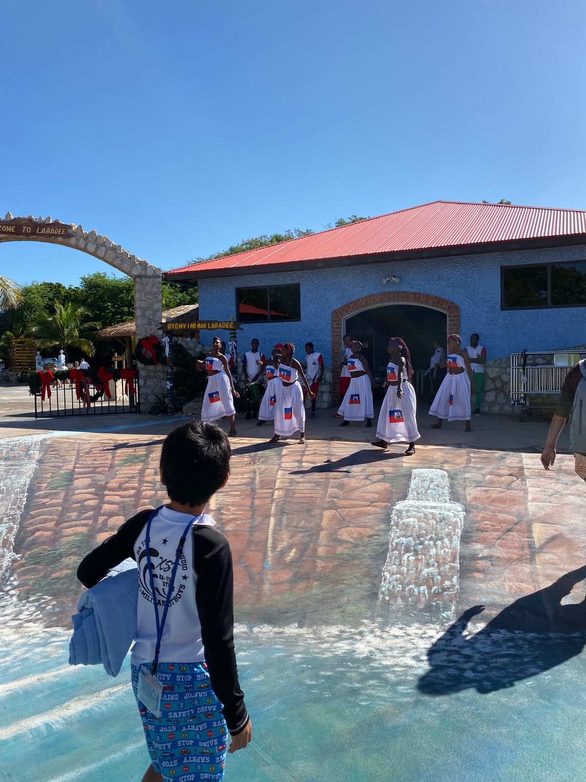 ロイヤルカリビアンのプライベートビーチのラバディ🏖で一日のんびり。
旦那と...