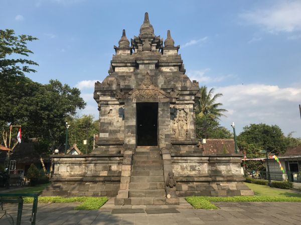 インドネシア・ジョグジャカルタ「インドネシア(2019.8.10～17)」の写真：candi pawon