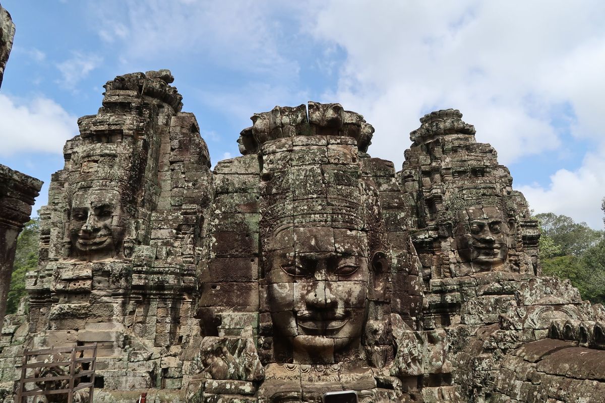 バイヨン。この大きな顔は迫力満点！