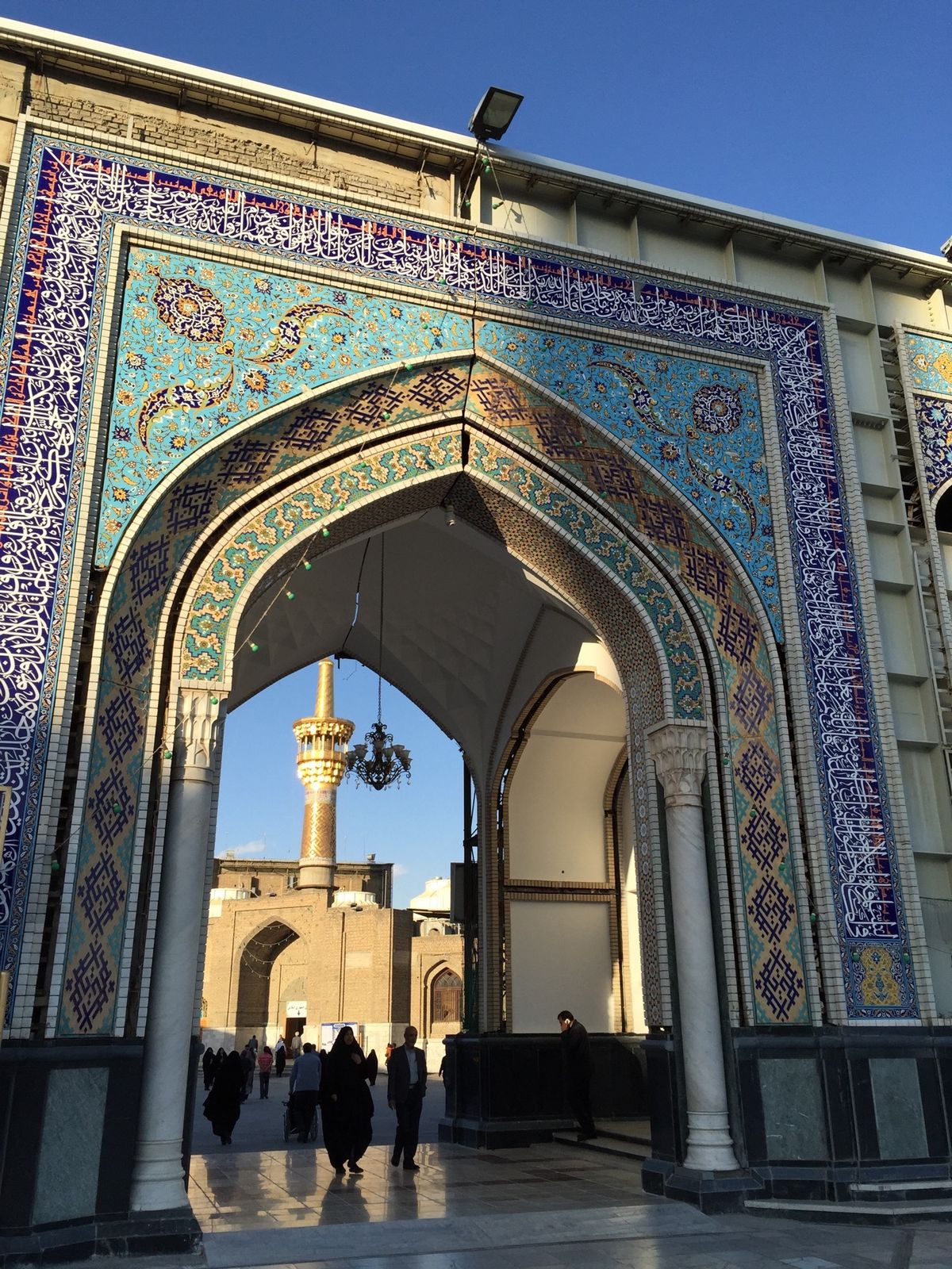 マシュハド、エマーム・レザー廟