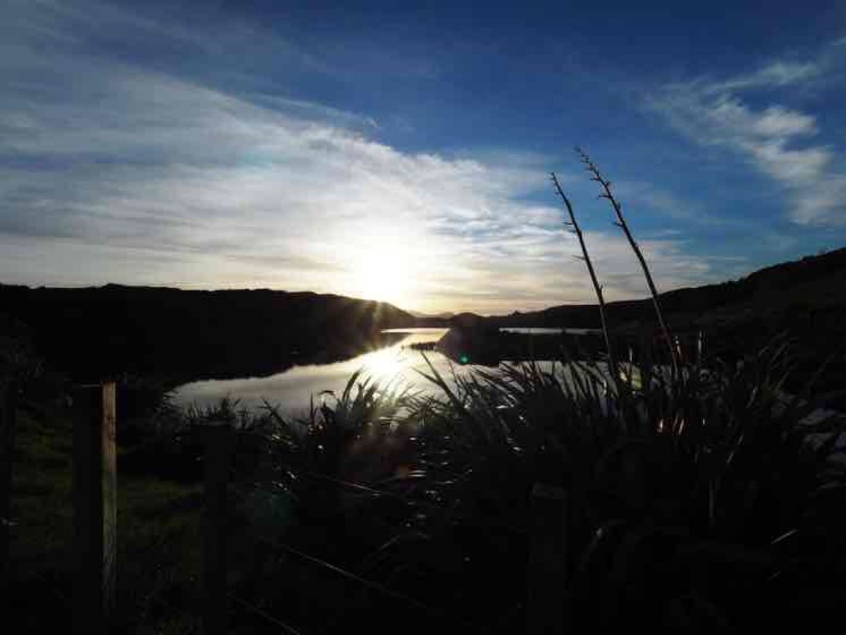滞在3日目の早朝にセルフ後撮りをするためにサンライズが綺麗だというゴールデ...
