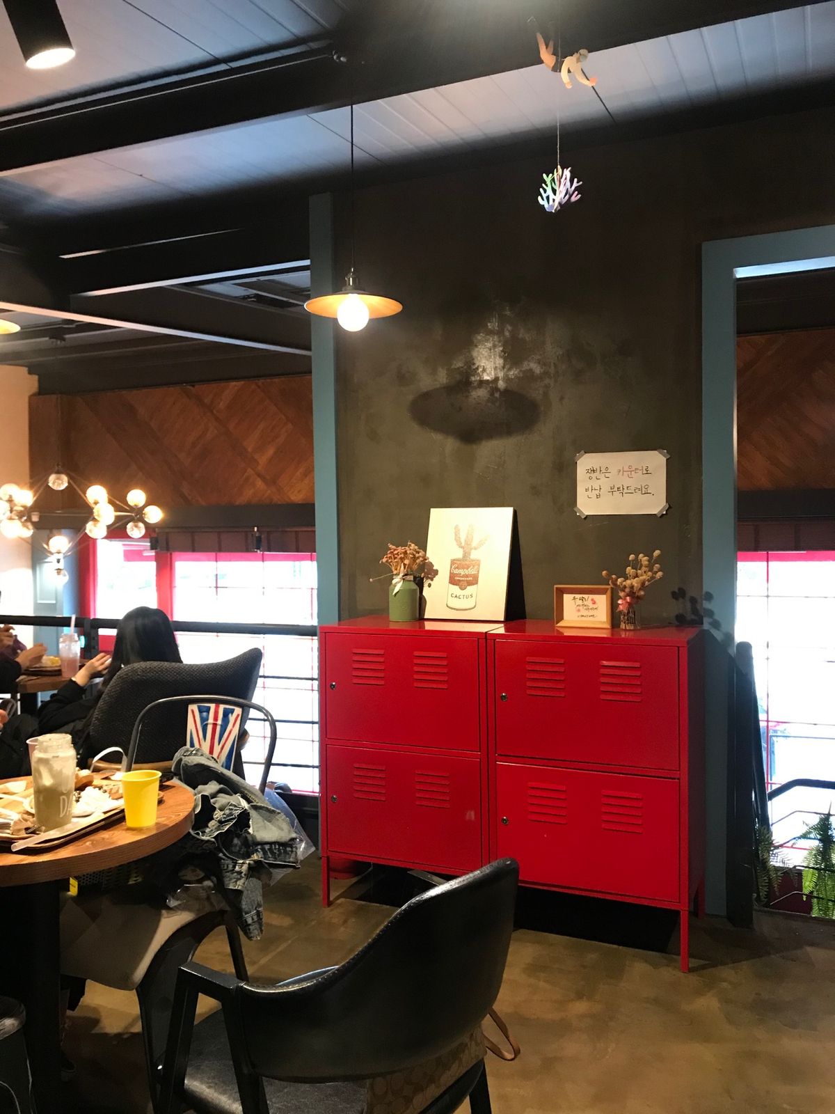 田浦珈琲街にあるカフェでひと休み。
ボトルは飲み終わったらお持ち帰りOK。