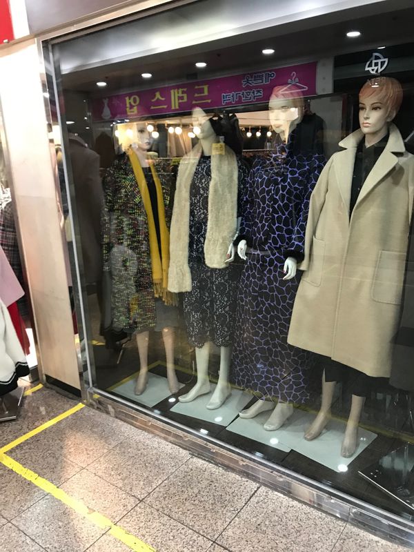 大韓民国 (韓国)・釜山「釜山」の写真：地下街。こわっっ😆