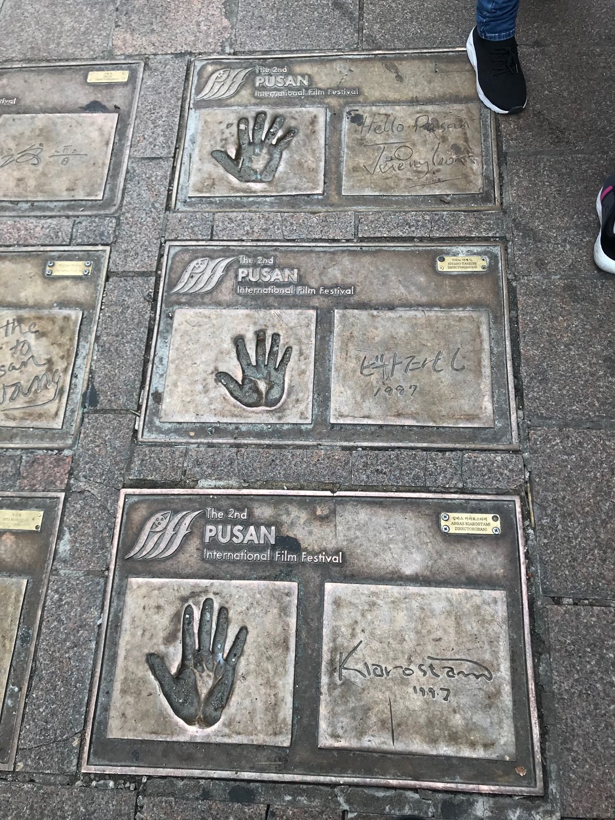 南浦洞周辺を散策。
25日に行きましたが、市場はほとんど閉店。