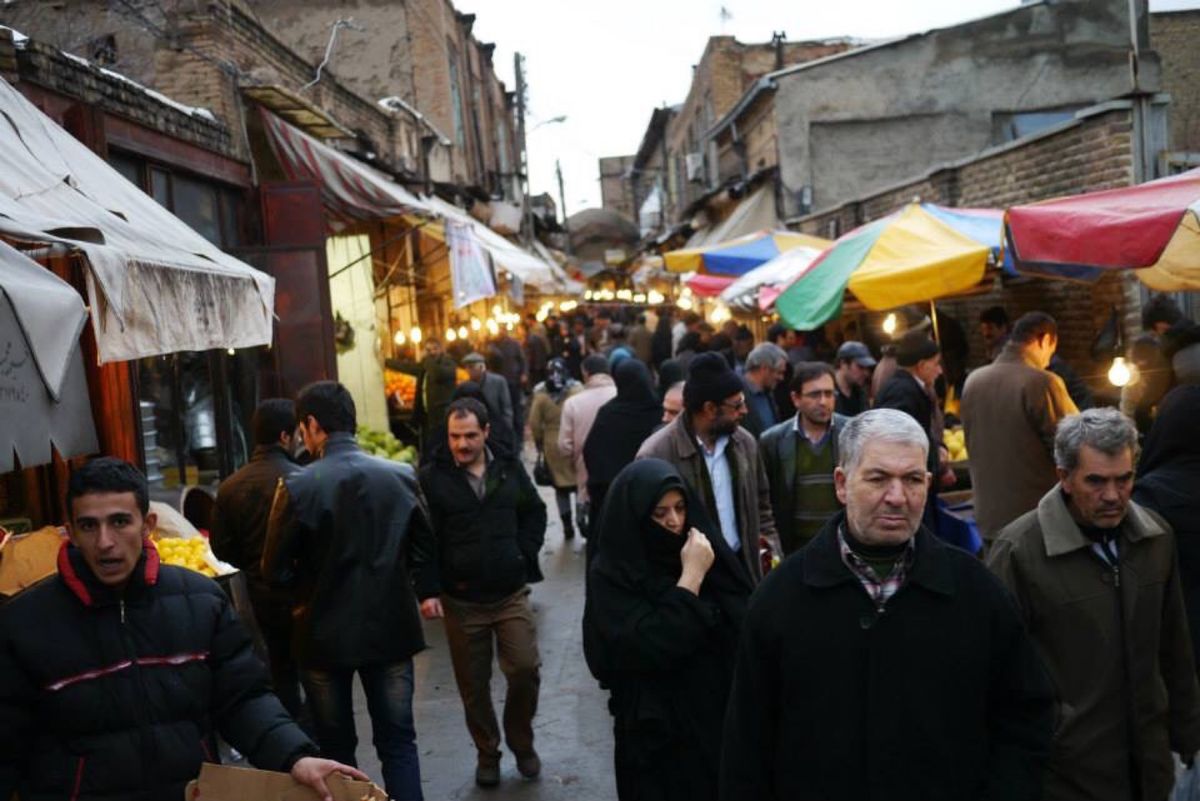 テヘランから電車で北西部の街タブリーズに来た。
12月なので一気に寒くなり...