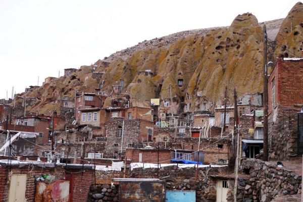 イラン・イスラム共和国・Shiraz「コーカサス旅(イラン)」の写真：タブリーズからタクシーでキャンドヴァーン...