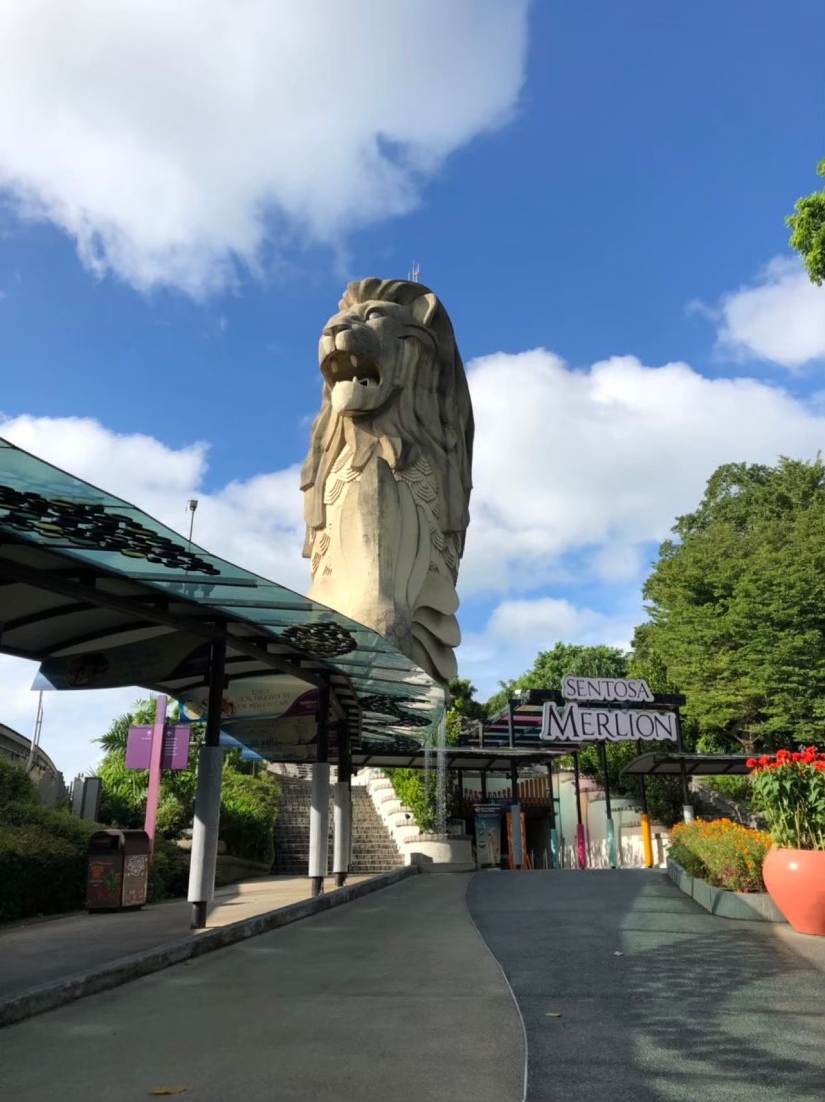 マリーナベイサンズ最上階CELAVIから眺めるショー