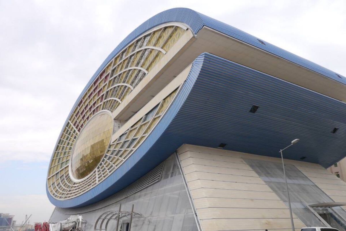 ハマド国際空港から空港職員用バスで無料で市内とを往復できました。裏技です。...