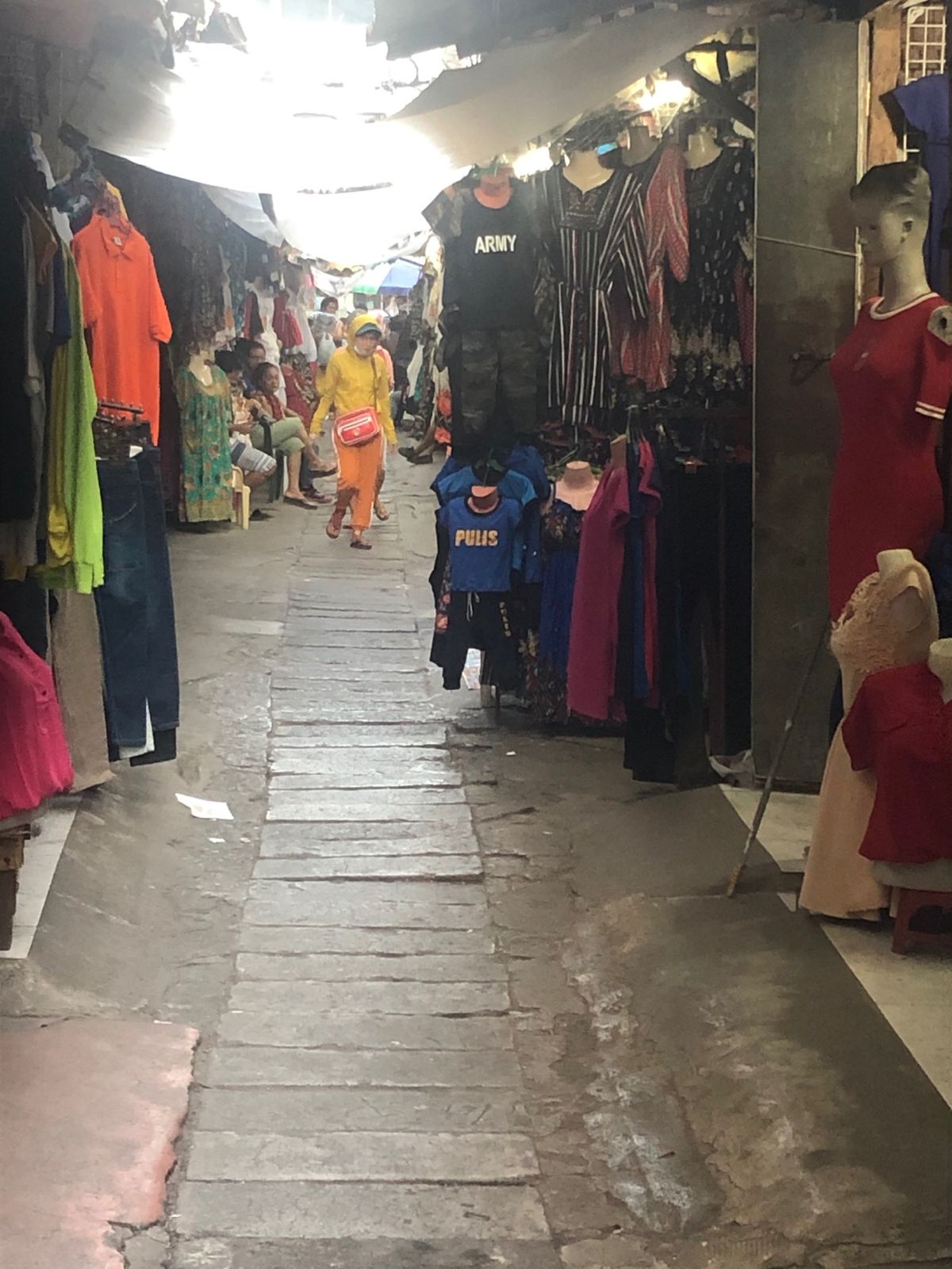 服を買いました。