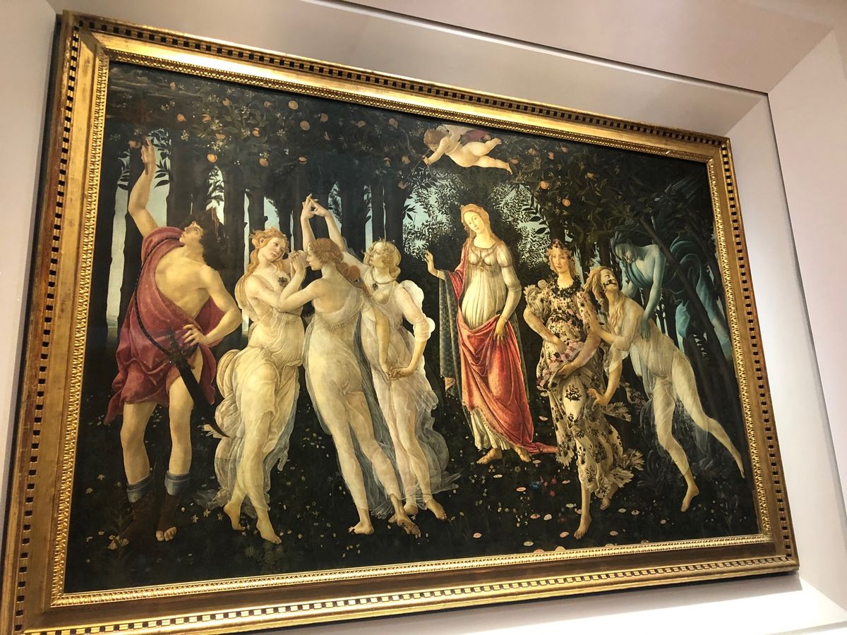 フィレンツェのイルビゾンテの本店でお得にバックをGETし、意気揚々と歩いて...