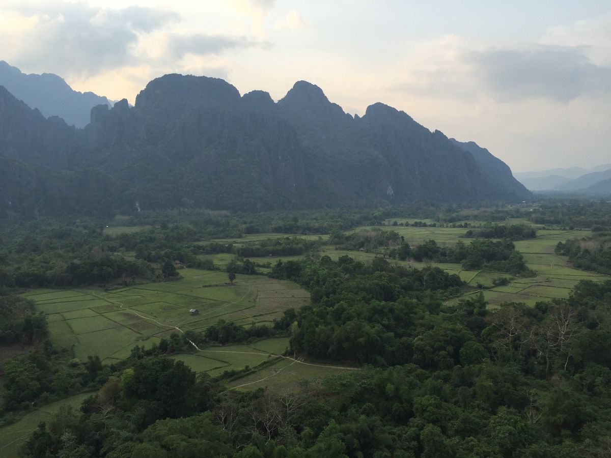 ヴァンヴィエン