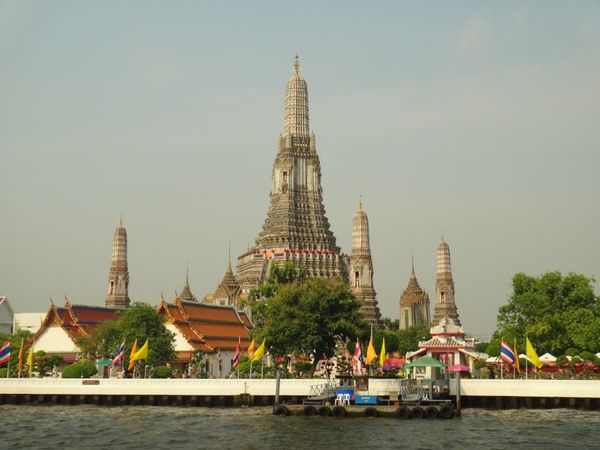 タイ・バンコク　アユタヤ「バンコクとアユタヤ遺跡」の写真