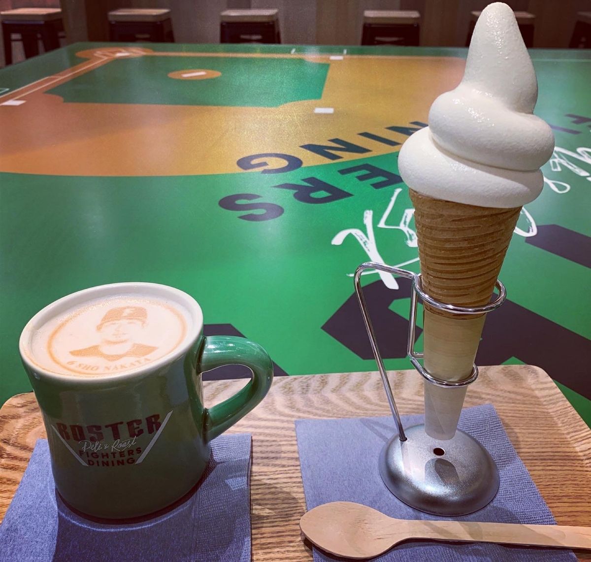 日ハムファン必見👀✨
新千歳空港内にあります！