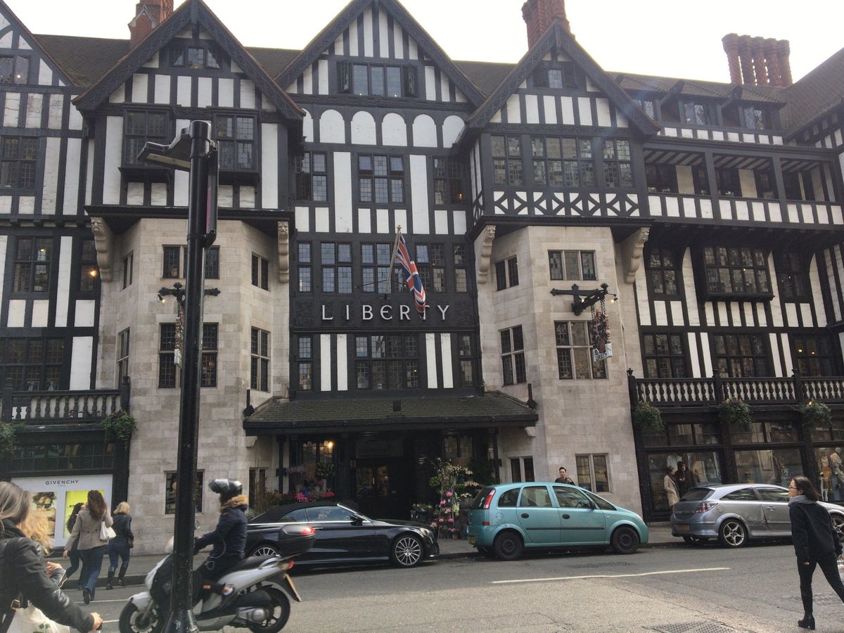 リバティデパート♡
スカーフたくさんゲット🧣