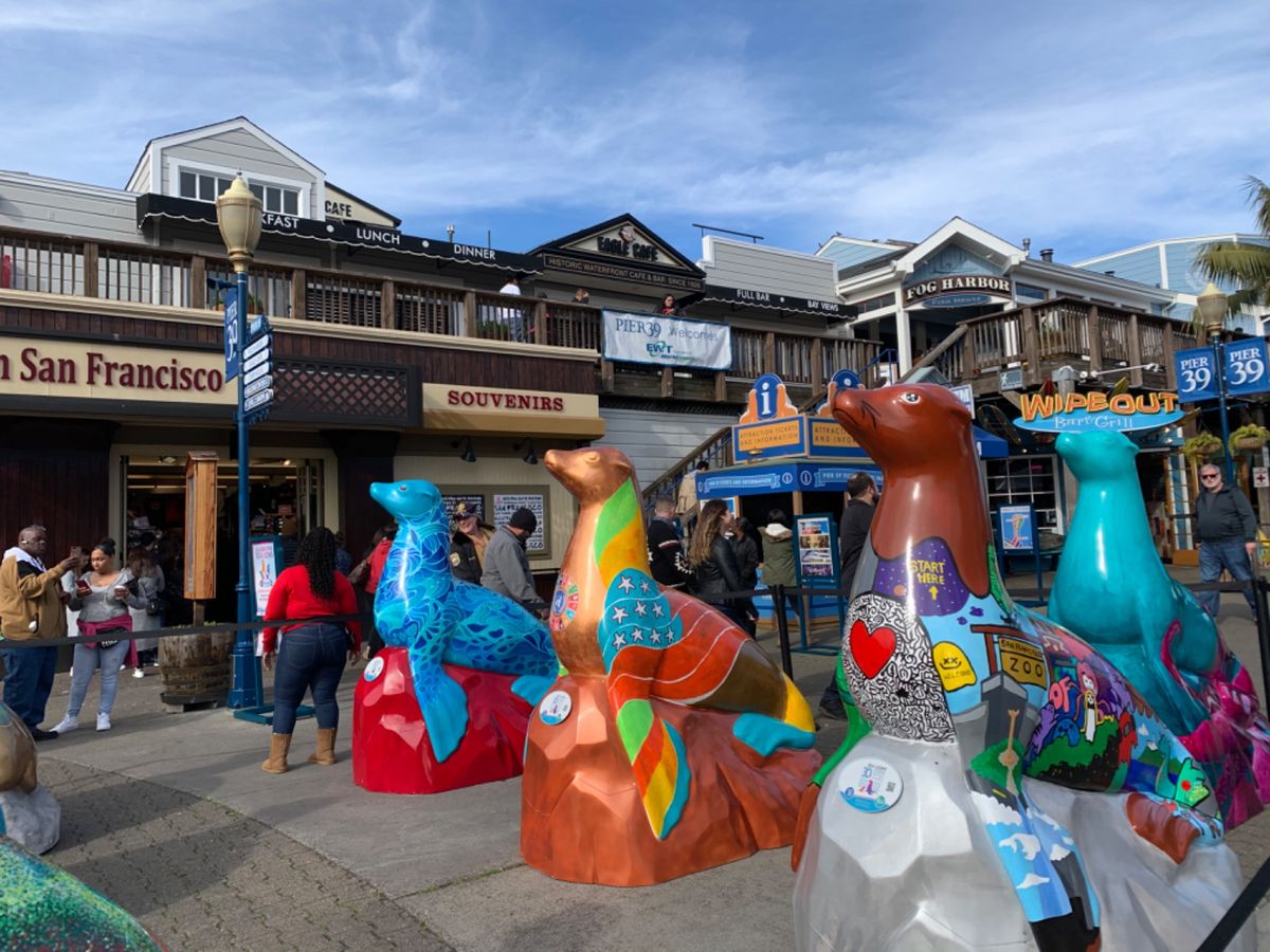 ピア39で腹ごしらえ。食べたかったロブスターロール。