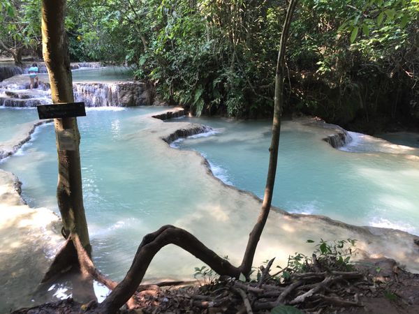 ラオス人民民主共和国「ラオス」の写真：クアンシーの滝