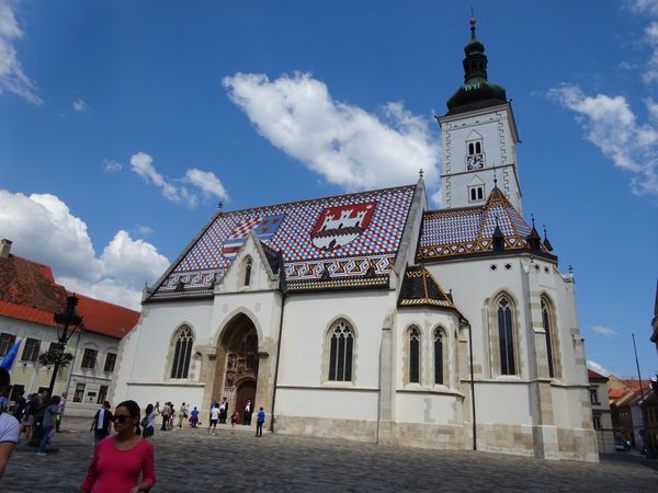 クロアチア・ザグレブ「ザグレブ」の写真：街の上にあるかわいい教会。
ザグレブはと...