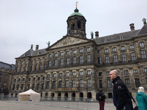 オランダ・アムステルダム「アムステルダム」の写真：市庁舎をみて、街の奥にある王立美術館へ。...