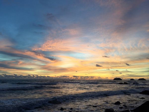 タイ「タイ」の写真：チャーン島の夕陽ととても美味しかったスープ