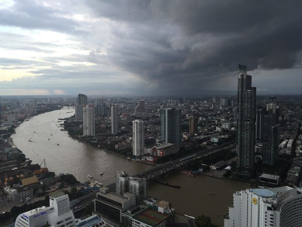 タイ「タイ」の写真：バンコク、ルブア アット ステート タワー