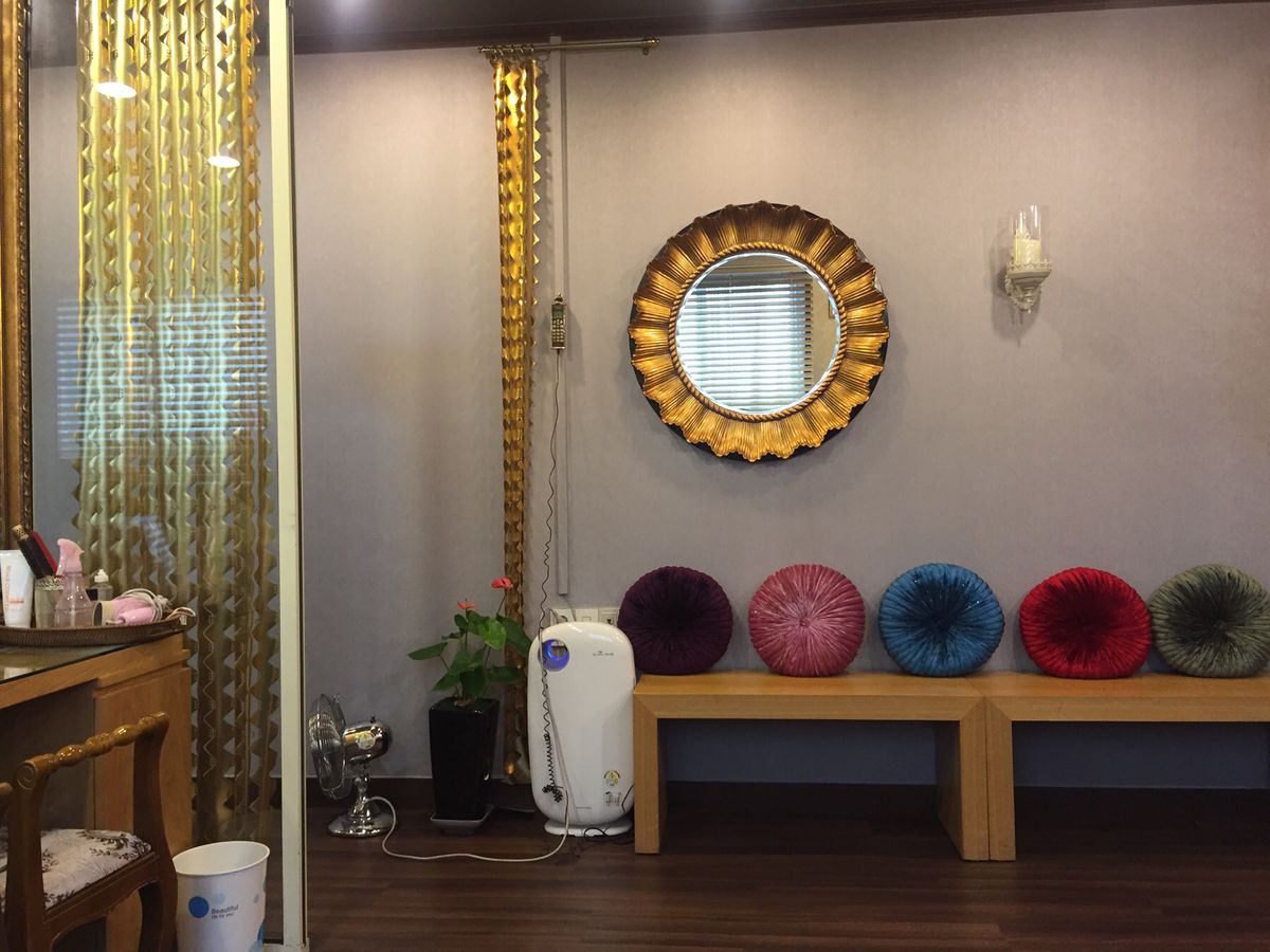 Bone Logos
this store can facial care...