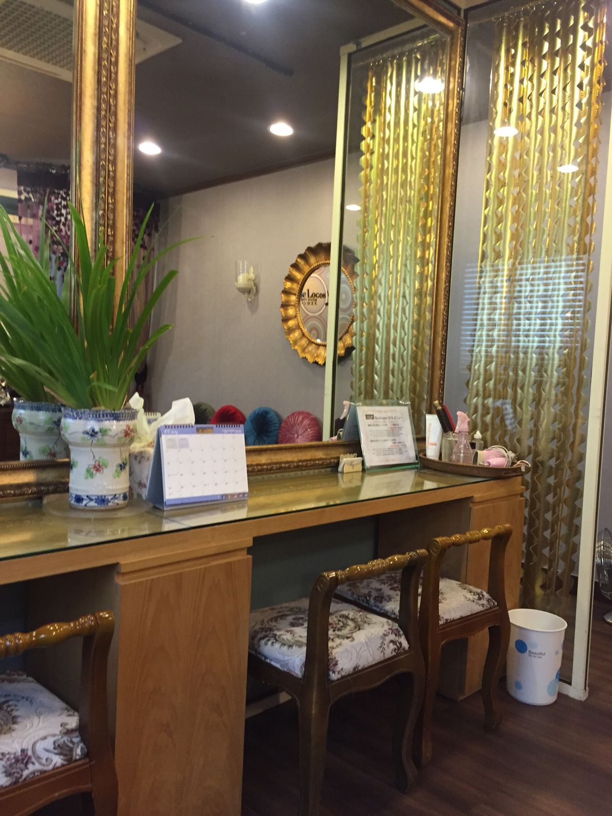 Bone Logos
this store can facial care...