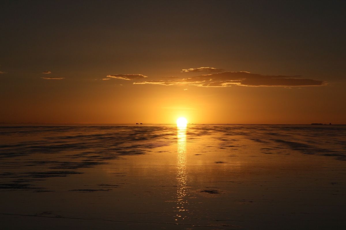 ウユニ塩湖②昼間もいいけど、日没からの夜も素敵🌉