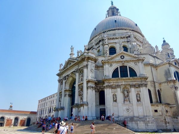 イタリア・ヴェネツィア「ヴェネツィア(2)」の写真：8月は暑くて蒸し蒸ししてた。
日陰は涼し...