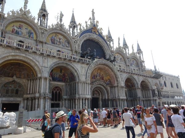 イタリア・ヴェネツィア「ヴェネツィア(2)」の写真：前回は入れなかった大聖堂に行きました。
...