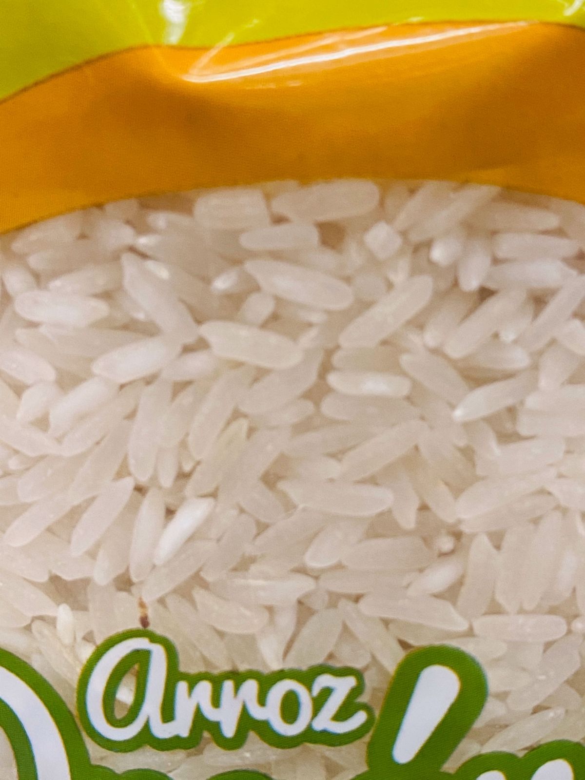 pan はアレーパンを作る粉です。お米は日本のとは違う種類のが主流です。