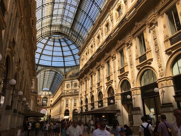 イタリア・ミラノ「ミラノ」の写真：ガレリアにもお邪魔しました