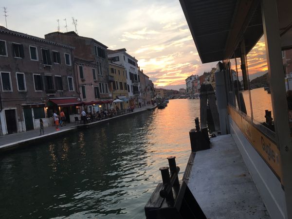 イタリア・ヴェネツィア「ヴェネツィア(2)」の写真：夕暮れも載せておく。