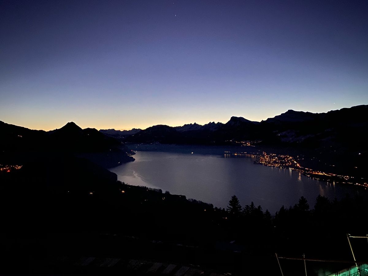 うっすらと雲海が出そうな雰囲気！