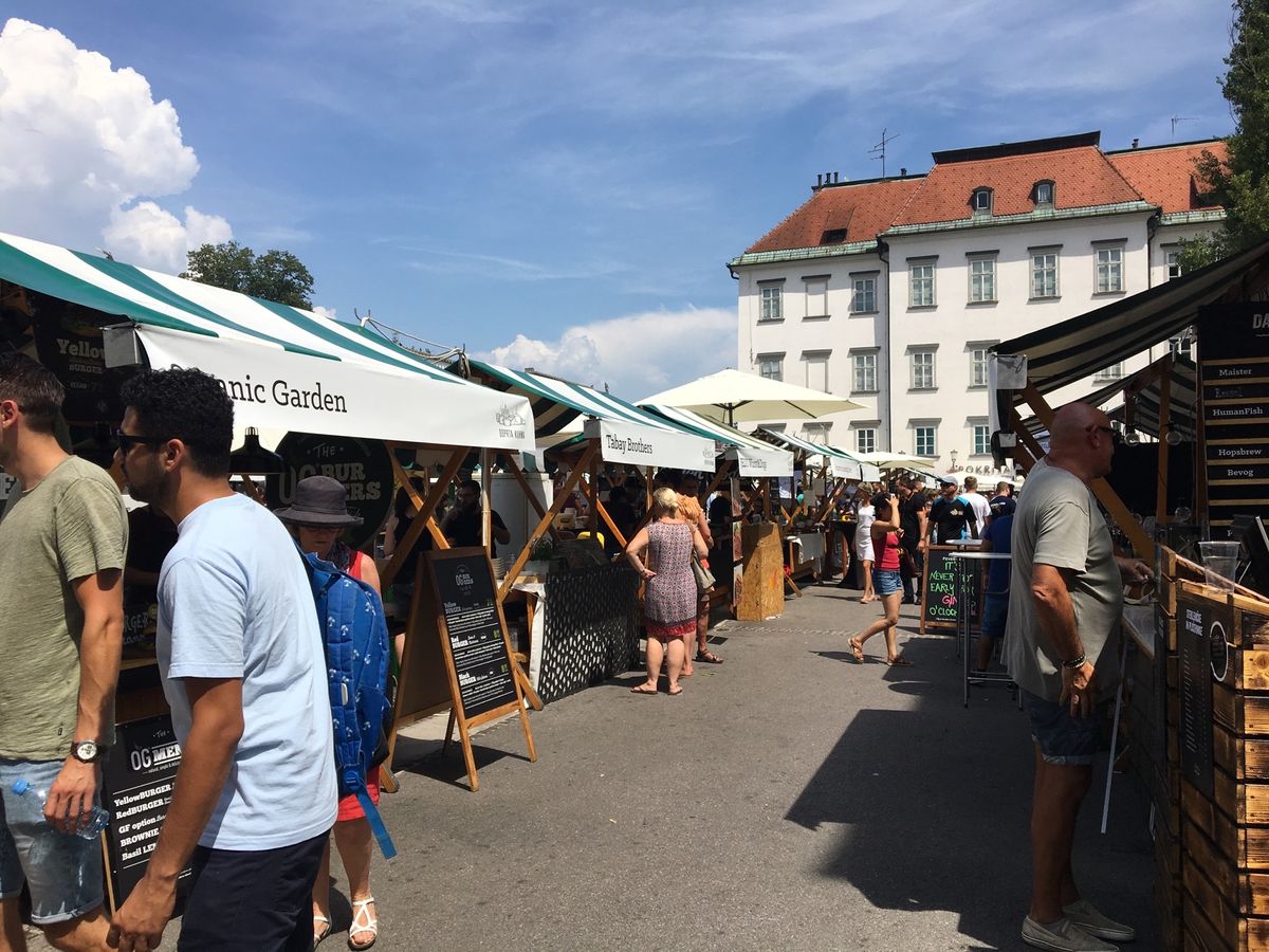 オープンキッチンでアフリカ料理をパクパク食べて、
そのあとcacaoで小さ...