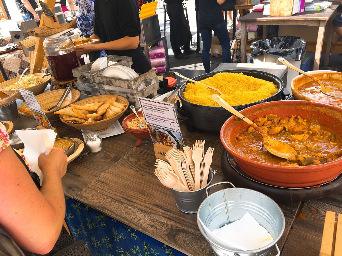 オープンキッチンでアフリカ料理をパクパク食べて、
そのあとcacaoで小さ...