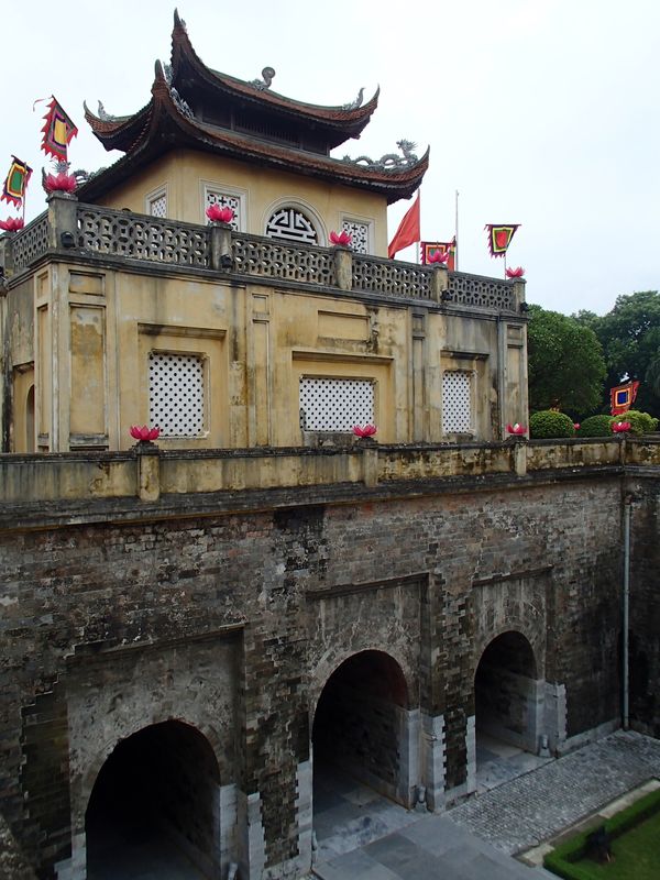 ベトナム・ハノイ　ハロン「プレエコでハノイへ」の写真