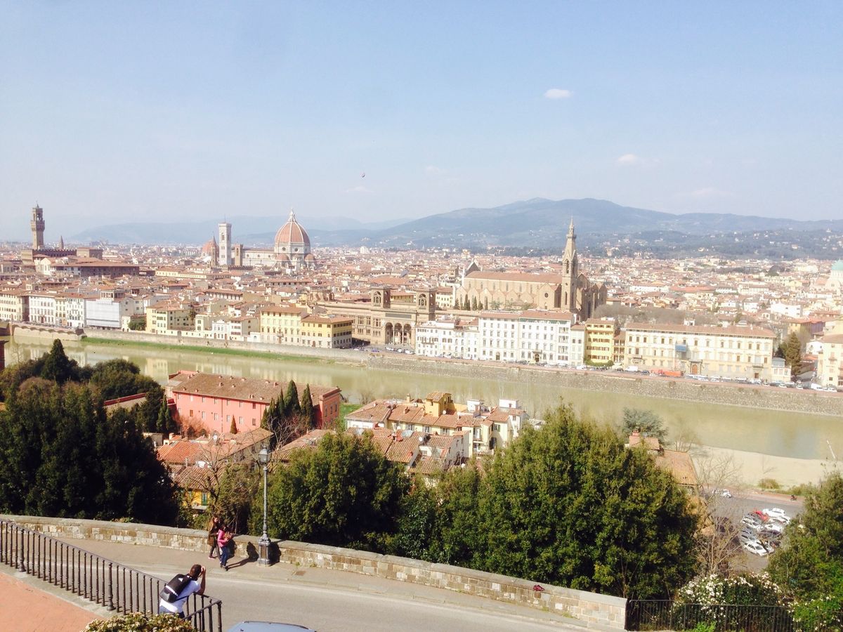 ミケランジェロ広場からの眺め。
メディチ家はすごい。