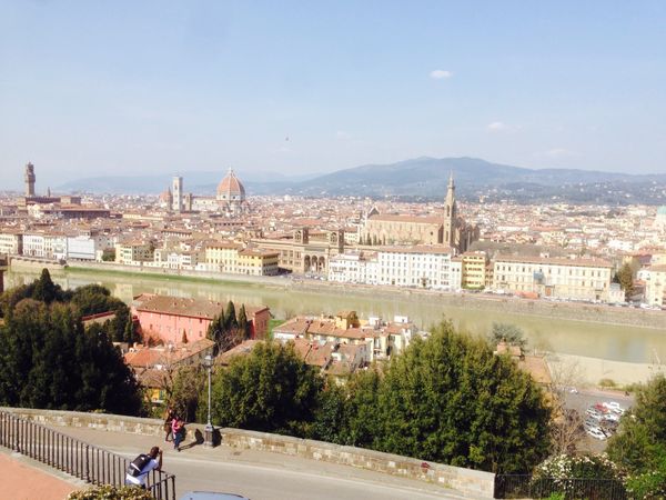 イタリア・フィレンツェ「フィレンツェ」の写真：ミケランジェロ広場からの眺め。
メディチ...