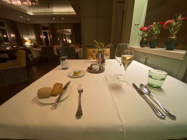 スイス・エネットビュルゲン「スイス エネットビュルゲン」の写真：結局2日目もホテルのレストランへ。恐る恐...